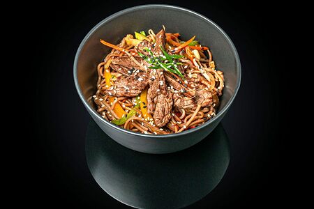 Лапша гречневая с говядиной