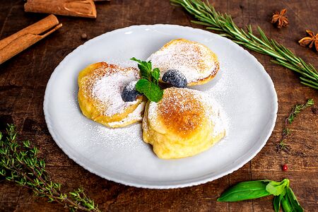 Оладьи с пудрой