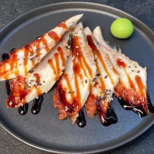 Сашими Угорь