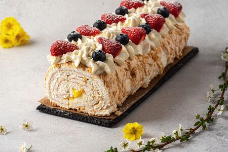 Меренговый рулет