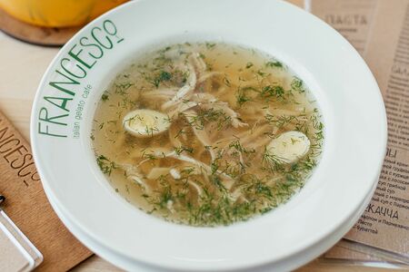 С куриной грудкой и лапшой