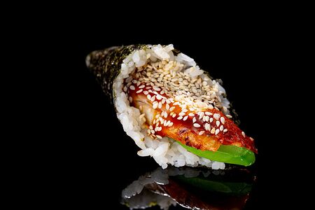 Темаки с угрем