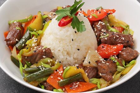 Говядина вок