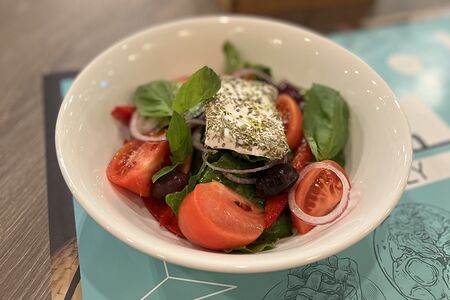 Салат греческий