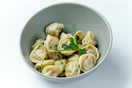 Пельмени с курицей и грибами