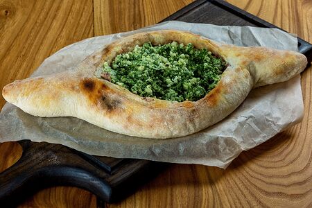 Аджарули со шпинатом и сыром