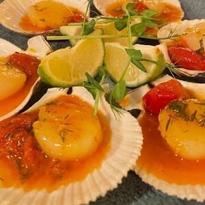 Морской гребешок в сливочно-чесночном соусе M