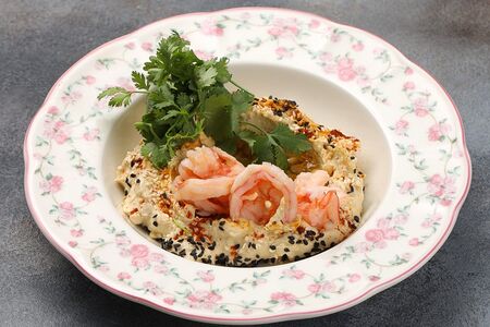 Хумус с креветками