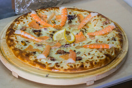 Пицца Морской микс 28 см