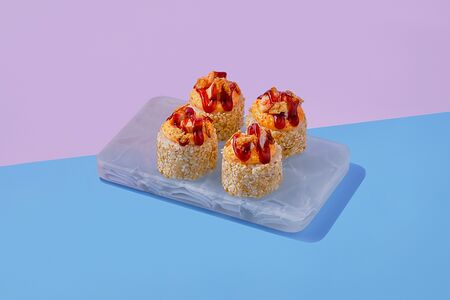 Запеченный ролл с курицей 1/2