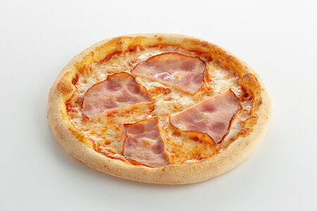 Пицца с ветчиной детская на томатной основе