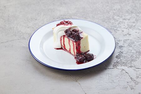 Творожная запеканка с вареньем