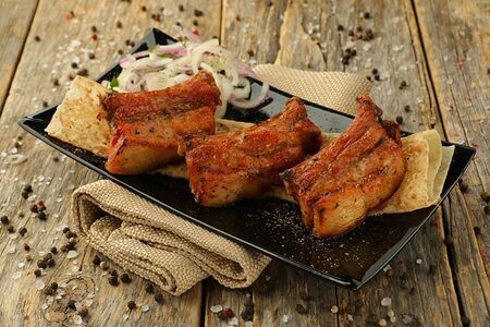 Шашлык из свиных ребер