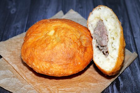 Беляш с говядиной