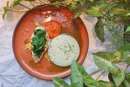 Куриная грудка на гриле с пюре васаби