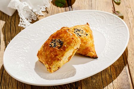 Самса с бараниной