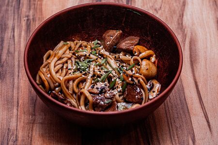 Говядина в соусе кунг пао