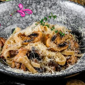 Тальятелле с курицей и грибами