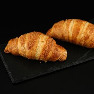 Круассан с заварным кремом