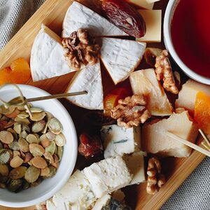 Закуска из сыров