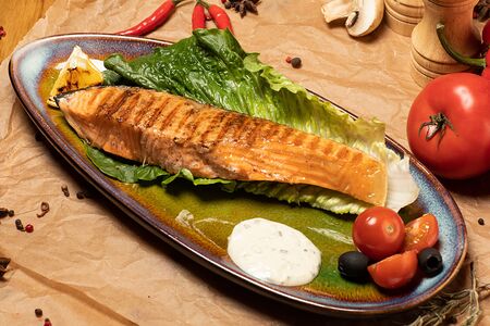 Стейк из лосося