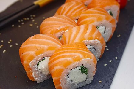 Смелый лосось