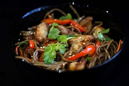 Лапша якисоба с курицей