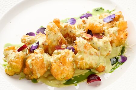 Цветная капуста, кукурузная темпура, горгонзола