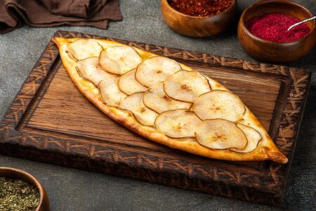 Пиде с грушей