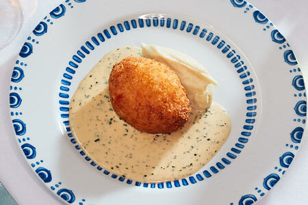 Крабовая котлета с пюре из сельдерея