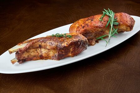 Свиная корейка на ребре