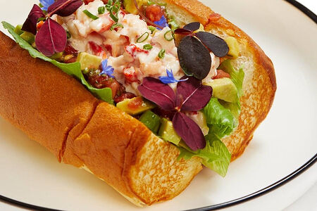 Хот-дог с крабом