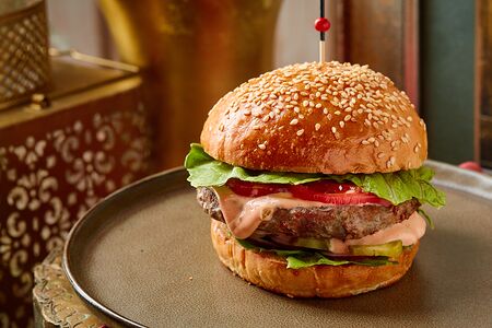 Бургер с говядиной