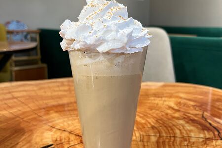 Милкшейк Банан и солёная карамель