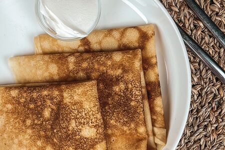 Блинчики со сметаной