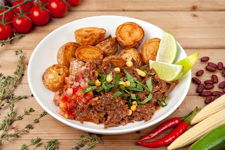 Биррия с картофелем беби