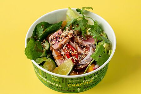 Салат с тунцом