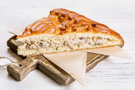 Пирог с курицей и грибами