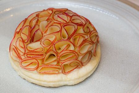 Теплый французский яблочный тарт