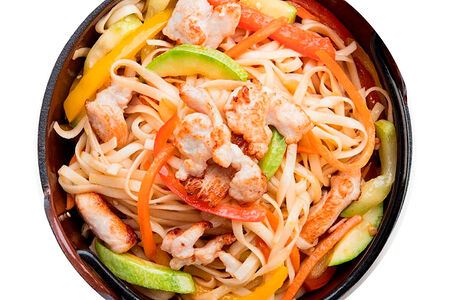 Лапша удон с курицей в соусе Азия