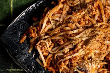 Паста Болоньезе с шампиньонами