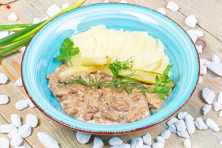 Бефстроганов