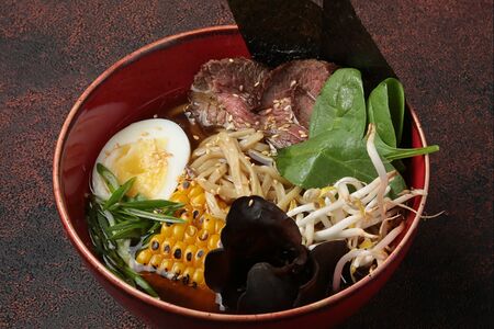 Рамен с говядиной