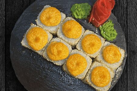 Запеченный ролл Морской микс