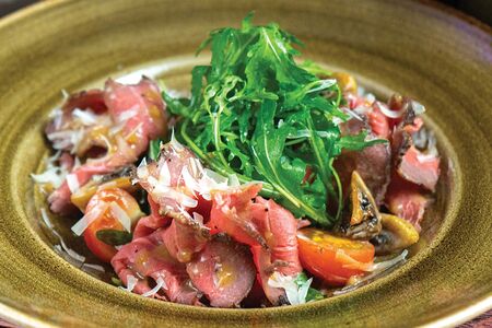 Салат с ростбифом и шампиньонами