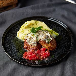 Котлеты из цыпленка с картофельным пюре