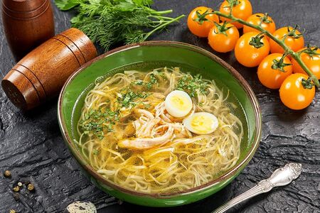 Суп из курицы с домашней лапшой