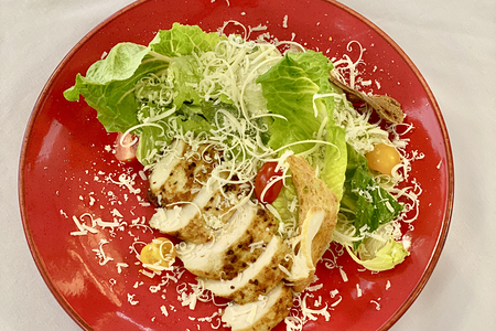 Цезарь с курицей