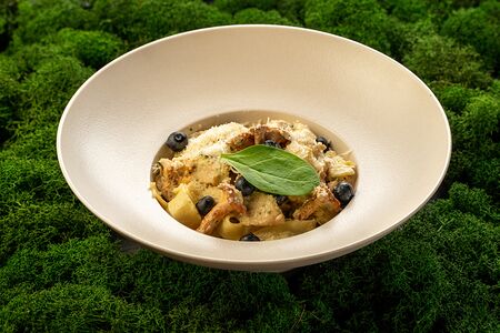 Паста с лисичками