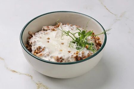 Каша гречневая с муссом из пармезана